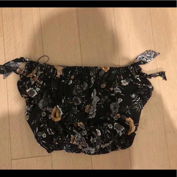 Nwt LF side tie crop top off shoulder - Picture 2 of 4